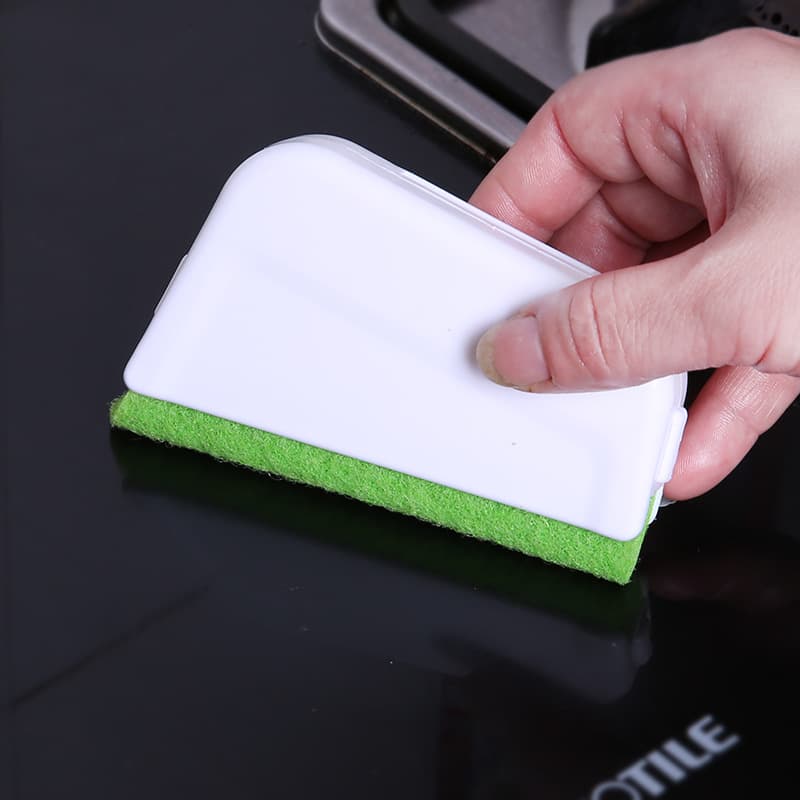 Gap Brush For Cleaning Window Grooves image 4